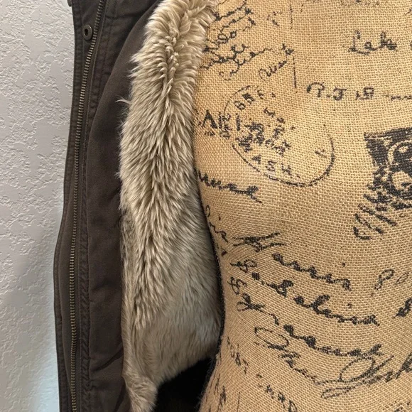 ABERCROMBIE Y2K FAUX FUR UTILITY JACKET - Picture 6 of 12